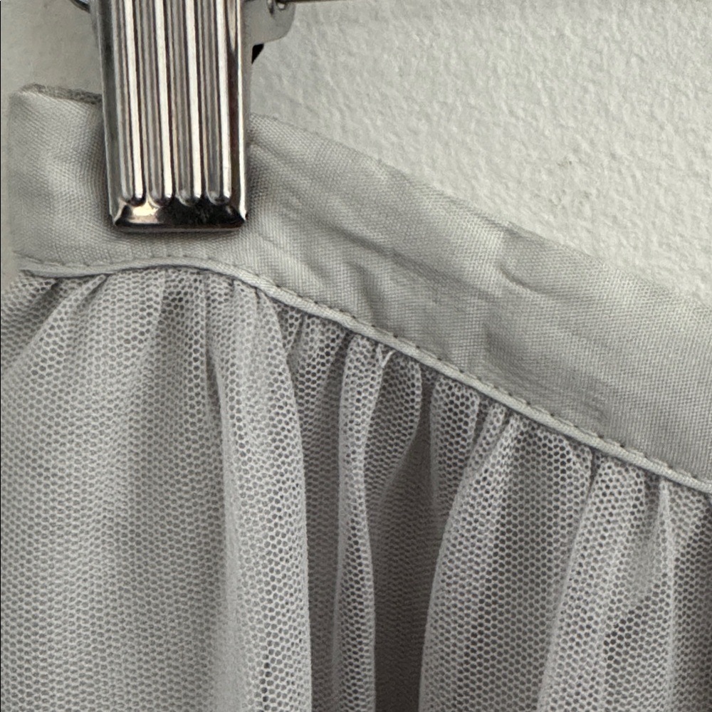 Elegant Gray Women's Tulle Skirt - Picture 3 of 7